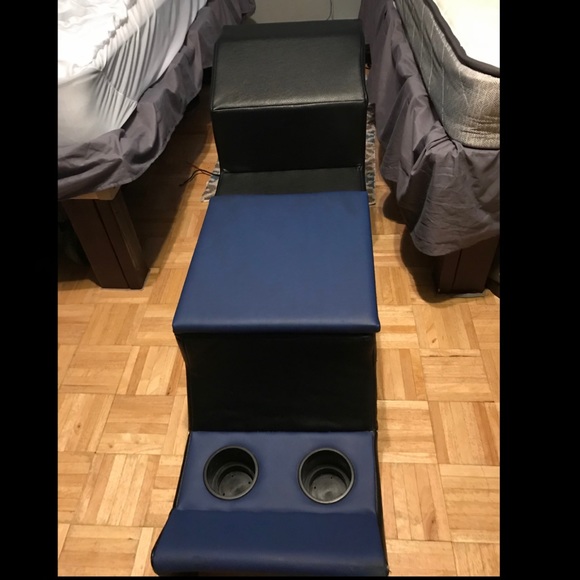 Console - Picture 3 of 3